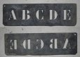 画像2: FRANCE antique 渋い ステンシルプレート ABCDE アルファベット 1930-40's (2)