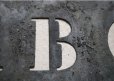 画像3: FRANCE antique 渋い ステンシルプレート ABCDE アルファベット 1930-40's (3)