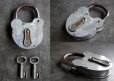 画像3: FRANCE antique UNIS F.T.H クマ型 パドロック 鍵2本付 南京錠 PADROCK KEY 1940-60's (3)
