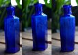 画像2: ENGLAND antique イギリスアンティーク NOT TO BE TAKEN 鮮やかなコバルトブルー ガラスボトル ［1.1/2oz］ H9.9cm ガラス瓶 1900-20's (2)