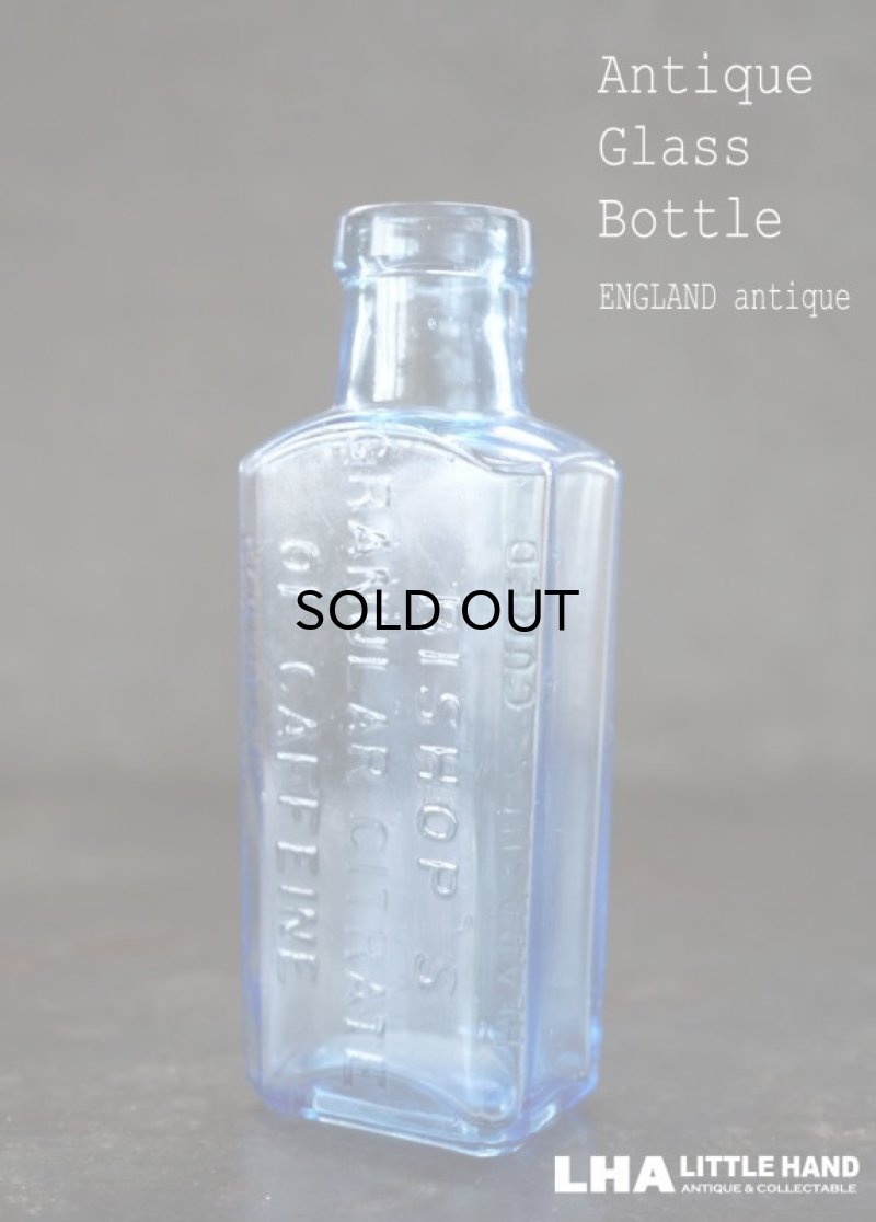 画像1: ENGLAND antique BISHOP'S イギリスアンティーク 爽やかなライトブルー ガラスボトル H12cm 瓶 1900-10's