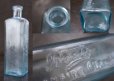 画像3: ENGLAND antique イギリスアンティーク 筆記体ロゴが素敵な【Boots】 ガラスボトル H16cm ガラス瓶 1920's (3)