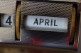 画像6: ENGLAND antique イギリスアンティーク 万年 デスクカレンダー 1960－70's 卓上 メカニカル ヴィンテージ カレンダー 暦