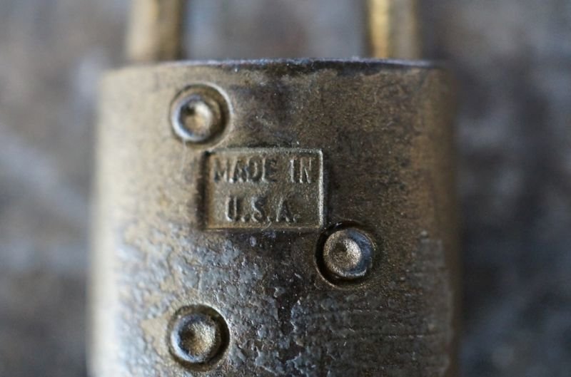 画像4: U.S.A.antique アメリカアンティーク 刻印入 小さなパドロック 鍵付 ヴィンテージ 南京錠 1940-60's