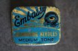 画像2: ENGLAND antique イギリスアンティーク ニードル缶 ティン缶 ヴィンテージ ブリキ缶1900-30's  (2)