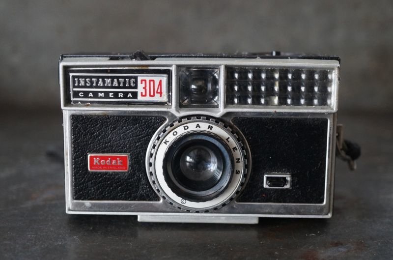 画像2: ENGLAND antique イギリスアンティーク KODAK INSTAMATIC CAMERA 304 コダック カメラ ケース付き ヴィンテージ 1960's 