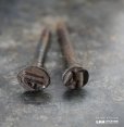 画像2: USA antique Railroad Nails 2pcs アメリカアンティーク レールロード ナンバーネイル 鉄道釘 2本セット 釘 1940-50's (2)