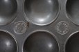 画像4: ENGLAND antique Baking Tin イギリスアンティーク ベーキングティンモールド 12穴  焼き型 菓子型 1930-50’ｓ (4)