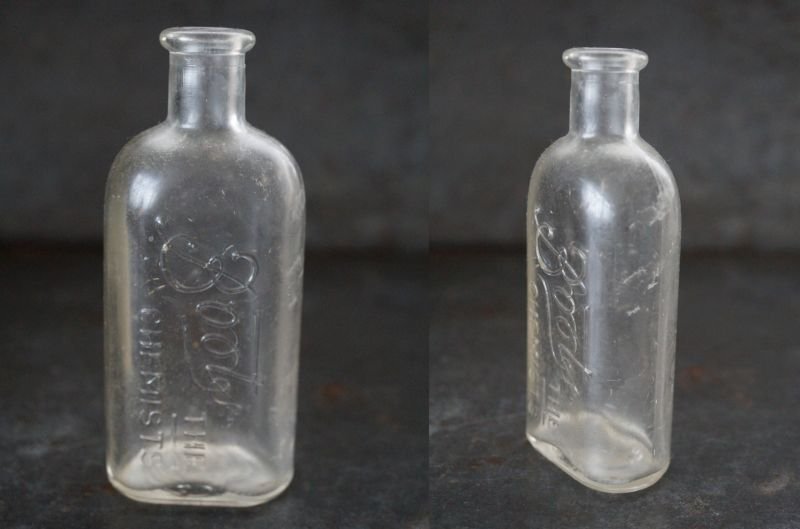 画像2: ENGLAND antique Boots Glass Bottle イギリスアンティーク 筆記体ロゴ【Boots】 ガラスボトル H12cm ガラス瓶 1920's