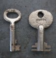 画像3: ENGLAND antique KEYS 2pcs イギリスアンティークキー ヴィンテージキー 小さな鍵 2本セット ヴィンテージ 1940-70s (3)