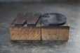画像3: U.S.A. antique Letterpress WC アメリカアンティーク 木製プリンターブロック 2個 Ｈ5ｃｍ ヴィンテージ スタンプ ビンテージ はんこ 数字 1900-40's  (3)