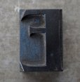画像2: U.S.A. antique Letterpress 【E】アメリカアンティーク 木製プリンターブロック Ｈ5ｃｍ ヴィンテージ スタンプ ビンテージ はんこ 数字 1900-40's  (2)