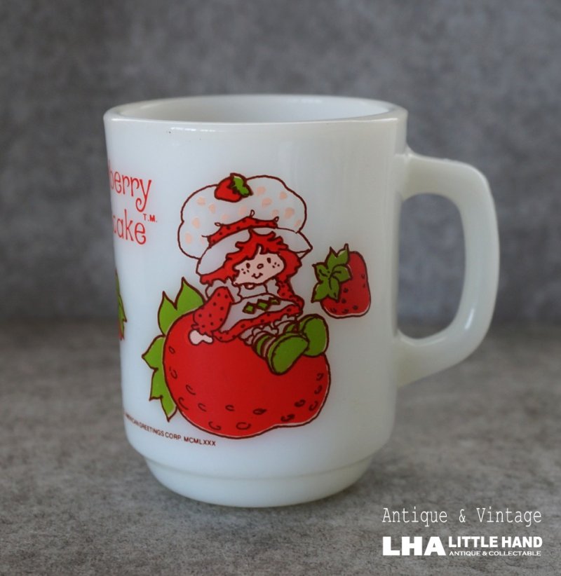 画像1: U.S.A. vintage Fire-king Mug Strawberry Shortcake アメリカヴィンテージ ファイヤーキング ストロベリーショートケーキ  マグ マグカップ1977－86's