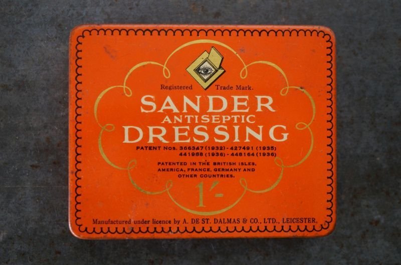 画像2: ENGLAND antique SANDER ANTISEPTIC DRESSING TINイギリスアンティーク 絆創膏缶 ブリキ缶 ヴィンテージ1930's 