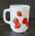 画像4: U.S.A. vintage Fire-king Mug Strawberry Shortcake アメリカヴィンテージ ファイヤーキング ストロベリーショートケーキ  マグ マグカップ1977－86's (4)
