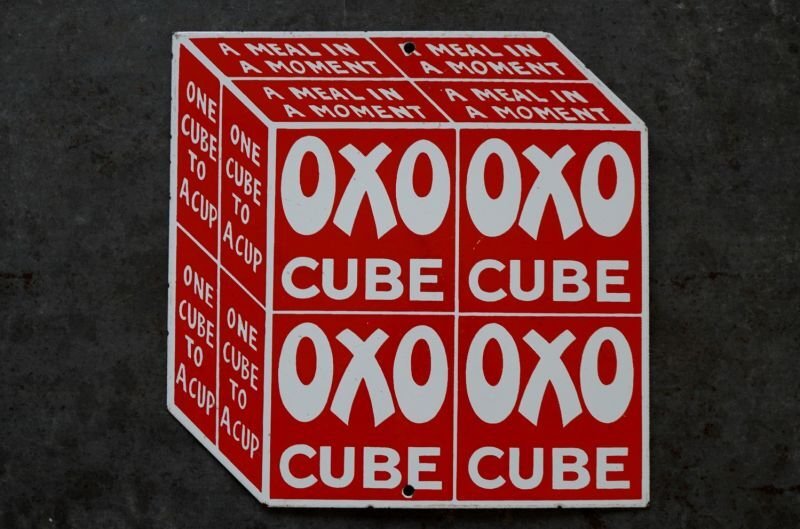 画像2: 【RARE】ENGLAND antique OXO SIGN イギリスアンティーク オクソ キューブ型 ホーロー サインプレート 看板 ヴィンテージ 1970-80's 