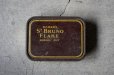 画像2: ENGLAND antique OGDEN'S ST.BRUNO FLAKE TIN TOBACCO TIN CIGARETTES イギリスアンティーク シガレットケース ティン缶 タバコ缶 ヴィンテージ ブリキ缶1920-30's  (2)