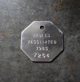 画像2: U.S.A. antique Dog Tag アメリカアンティーク ヴィンテージ ドッグタグ 1985's ロゴ入 ナンバープレート ナンバータグ タグ (2)