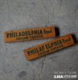 画像1: U.S.A. antique PHILADELPHIA  WOODEN PLATES 2pcs アメリカアンティーク 木製チーズボックスプレート 2個セット 1900-1930's (1)