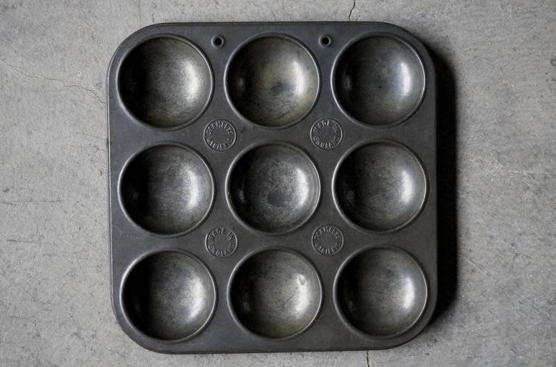 画像2: ENGLAND antique Baking Tin イギリスアンティーク Tala ベーキングティンモールド 9穴  焼き型 菓子型 1940-50’ｓ