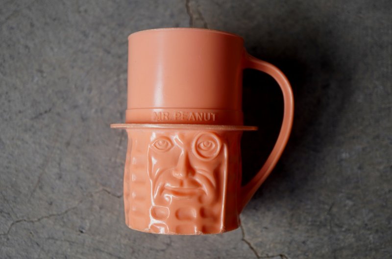 画像2:  U.S.A. vintage MR. PEANUT MUG CUP アメリカヴィンテージ ミスターピーナッツ プラスチック マグカップ 1950-60's