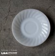 画像1: U.S.A. vintage Fire-king WHITE SWIRL SAUCER アメリカヴィンテージ ファイヤーキング ホワイト スワール ソーサー 1951-60's (1)