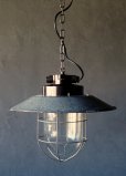 画像2: CZECHOSLOVAKIA  antique LAMP チェコスロバキアアンティーク ホーロー ランプシェード ソケット&コード・チェーン付 インダストリアル 工業系 ファクトリーランプ ヴィンテージ ライト 1940-60's   (2)