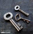 画像1: ENGLAND antique KEYS 3pcs イギリスアンティークキー ヴィンテージキー 小さな鍵 3本セット ヴィンテージ 1940-70s (1)