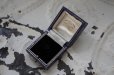 画像2: ENGLAND antique JEWELLERY BOX CASE RING BOX イギリスアンティーク ジュエリーケース　ジュエリーボックス リングケース アクセサリー 1890-1930's (2)