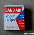 画像1: U.S.A. antique BAND-AID TIN アメリカアンティーク ジョンソン&ジョンソン BAND-AID バンドエイド缶 絆創膏 ヴィンテージ1970-80's  (1)