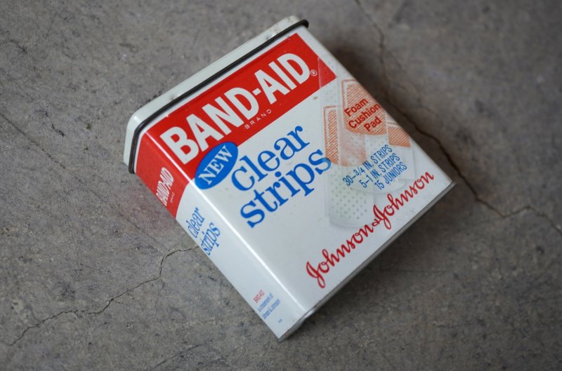 画像2: U.S.A. antique BAND-AID TIN アメリカアンティーク ジョンソン&ジョンソン BAND-AID バンドエイド缶 絆創膏 ヴィンテージ1970-80's 