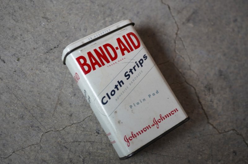 画像2: U.S.A. antique BAND-AID TIN アメリカアンティーク ジョンソン&ジョンソン BAND-AID バンドエイド缶 絆創膏 ヴィンテージ1950-70's 