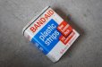 画像2: U.S.A. antique BAND-AID TIN アメリカアンティーク ジョンソン&ジョンソン BAND-AID バンドエイド缶 絆創膏 ヴィンテージ1960-70's  (2)