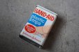 画像2: U.S.A. antique BAND-AID TIN アメリカアンティーク ジョンソン&ジョンソン BAND-AID バンドエイド缶 絆創膏 ヴィンテージ1970-80's  (2)