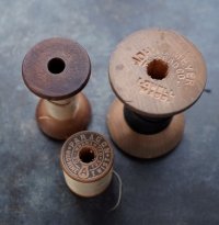 U.S.A. antique Wooden Spools アメリカアンティーク  英字ロゴ入 刻印入 木製スプール 糸巻き 糸 3個セット  ヴィンテージ 1920-40's
