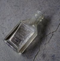 U.S.A. antique Glass Bottle アメリカアンティーク ガラスボトル 当時のコルク栓入 ガラス瓶 1900-20's
