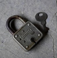 SALE【30%OFF】U.S.A. antique Master PADLOCK アメリカアンティーク  刻印入 パドロック 南京錠 ヴィンテージ ビンテージ 1940－60's