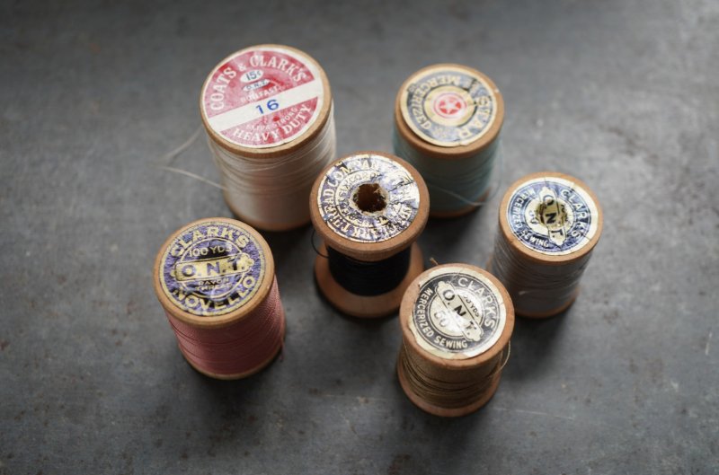 画像2: U.S.A. antique Wooden Spools アメリカアンティーク 木製スプール 糸巻き 糸 6個セット  ヴィンテージ 1950-70's