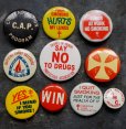 画像1: ENGLAND & U.S.A. antique BADGES 10pcs イギリス&アメリカアンティーク  ヴィンテージ 缶バッジ 10個セット 缶バッチ ビンテージ 1960-90's  (1)