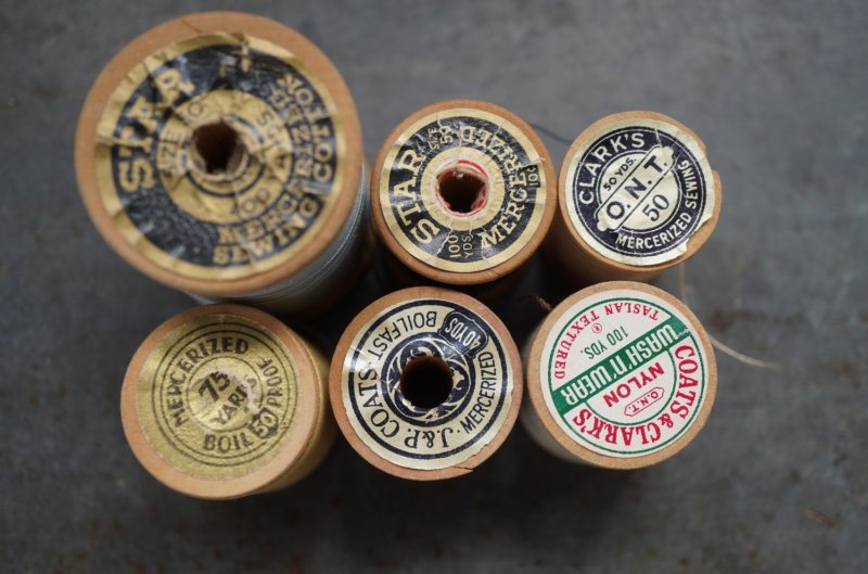 画像4: U.S.A. antique Wooden Spools アメリカアンティーク 木製スプール 糸巻き 糸 6個セット  ヴィンテージ 1950-70's