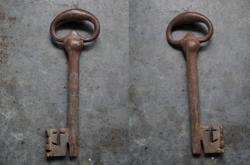 画像2: FRANCE antique KEY フランスアンティークキー 大きな鍵 H10.8cm 1890-1920's