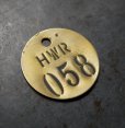 画像1: U.S.A. antique Number Tag アメリカアンティーク ナンバータグ ナンバープレート ブラス 真鍮 ヴィンテージ 1940-60's  (1)