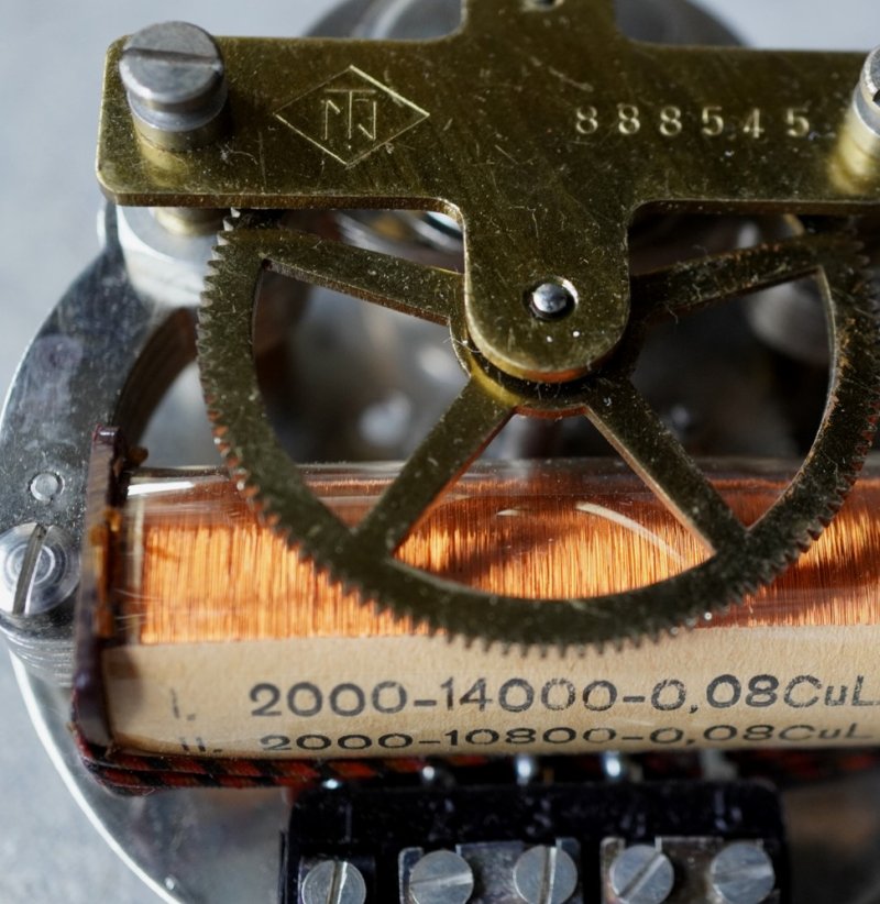 画像1: GERMANY antique Telenorma T＆N wall clock MOVEMENT PARTS ドイツアンティーク 掛け時計 ムーブメント 機械部品 ジャンク ヴィンテージ 1940-70's