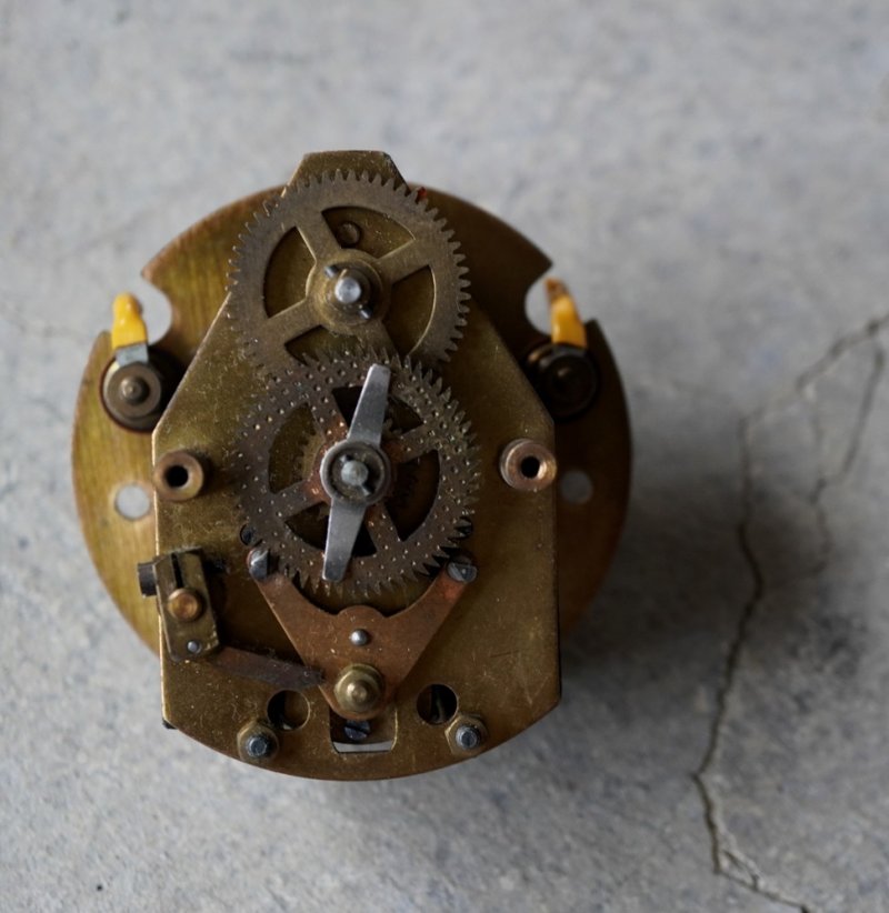 画像2: FRANCE antique  BRILLIE wall clock MOVEMENT PARTS フランスアンティーク 掛け時計 ムーブメント 機械部品 ジャンク ヴィンテージ 1940-70's