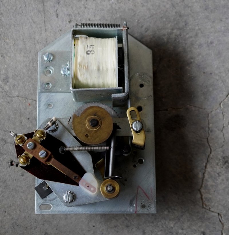 画像2: U.S.A. antique wall clock  MOVEMENT PARTS アメリカアンティーク 掛け時計 ムーブメント 機械部品 ジャンク ヴィンテージ 1940-70's