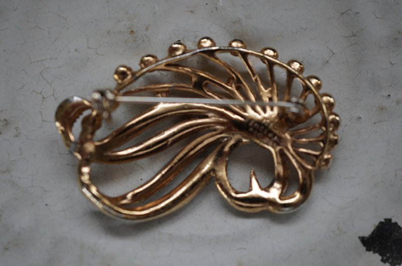 画像4: ENGLAND antique KIGU Brooch イギリスアンティーク キグ ブローチ コスチュームジュエリー ヴィンテージ ブローチ 1950-80's 