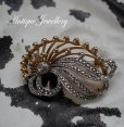画像1: ENGLAND antique KIGU Brooch イギリスアンティーク キグ ブローチ コスチュームジュエリー ヴィンテージ ブローチ 1950-80's  (1)