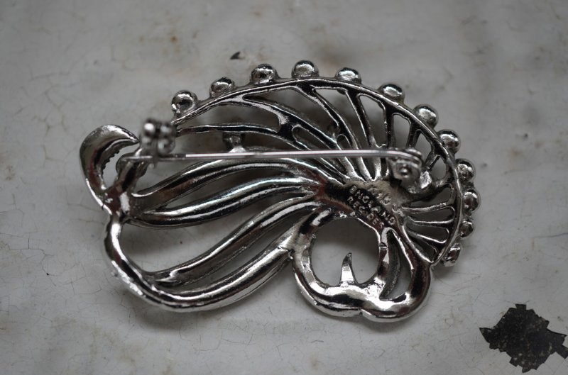 画像4: ENGLAND antique KIGU Brooch イギリスアンティーク キグ ブローチ コスチュームジュエリー ヴィンテージ ブローチ 1950-80's 