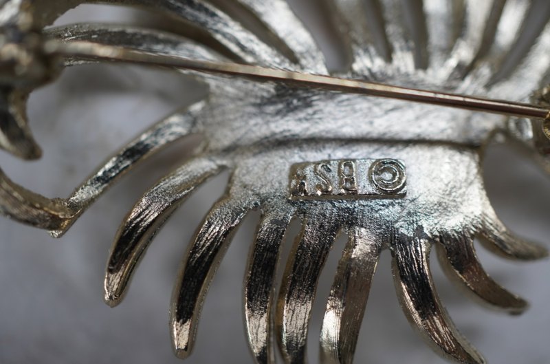 画像5: U.S.A .antique BSK Brooch アメリカアンティーク ビーエスケー ブローチ コスチュームジュエリー ヴィンテージ ブローチ 1948－83's 