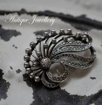 ENGLAND antique KIGU Brooch イギリスアンティーク キグ ブローチ コスチュームジュエリー ヴィンテージ ブローチ 1950-80's 